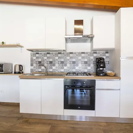 Quattro Canti 4* 카리니